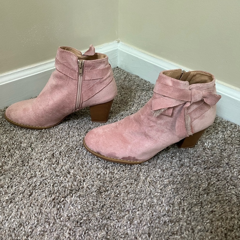 Pink booties - Picture 3 of 7
